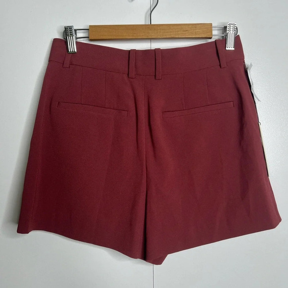 Aritzia - Babaton - Sundried Red 3” Pleated Shorts - NWT Size 8 - Picture 5 of 8